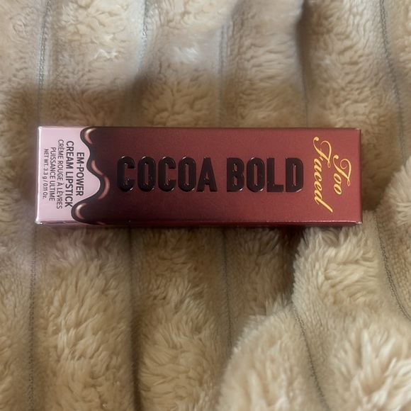 Too Faced Cocoa Bold Lipstick Hot Chocolate NEW - Picture 4 of 9